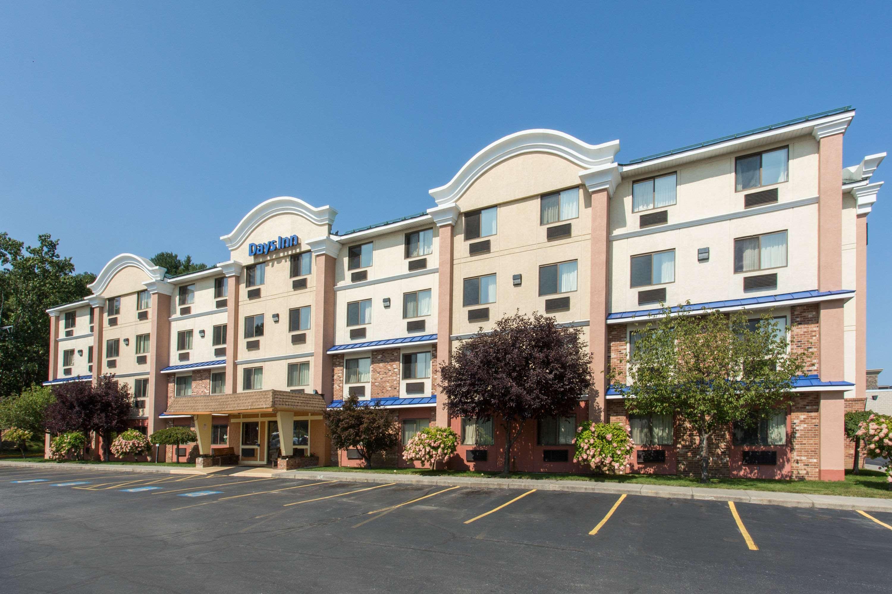 Days Inn By Wyndham Leominster/Fitchburg Area Exterior foto